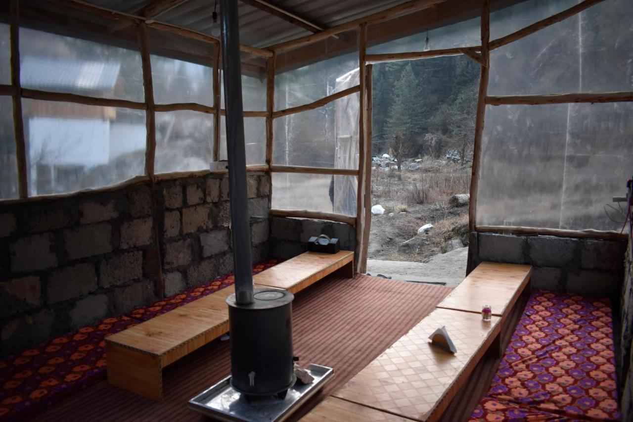 Moksha - By The River Villa Jibhi Bagian luar foto