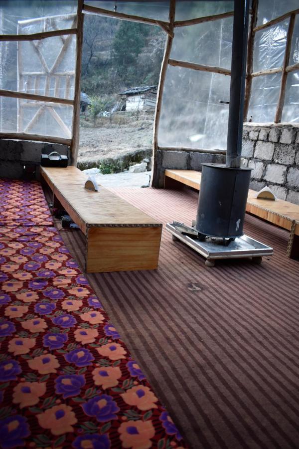 Moksha - By The River Villa Jibhi Bagian luar foto